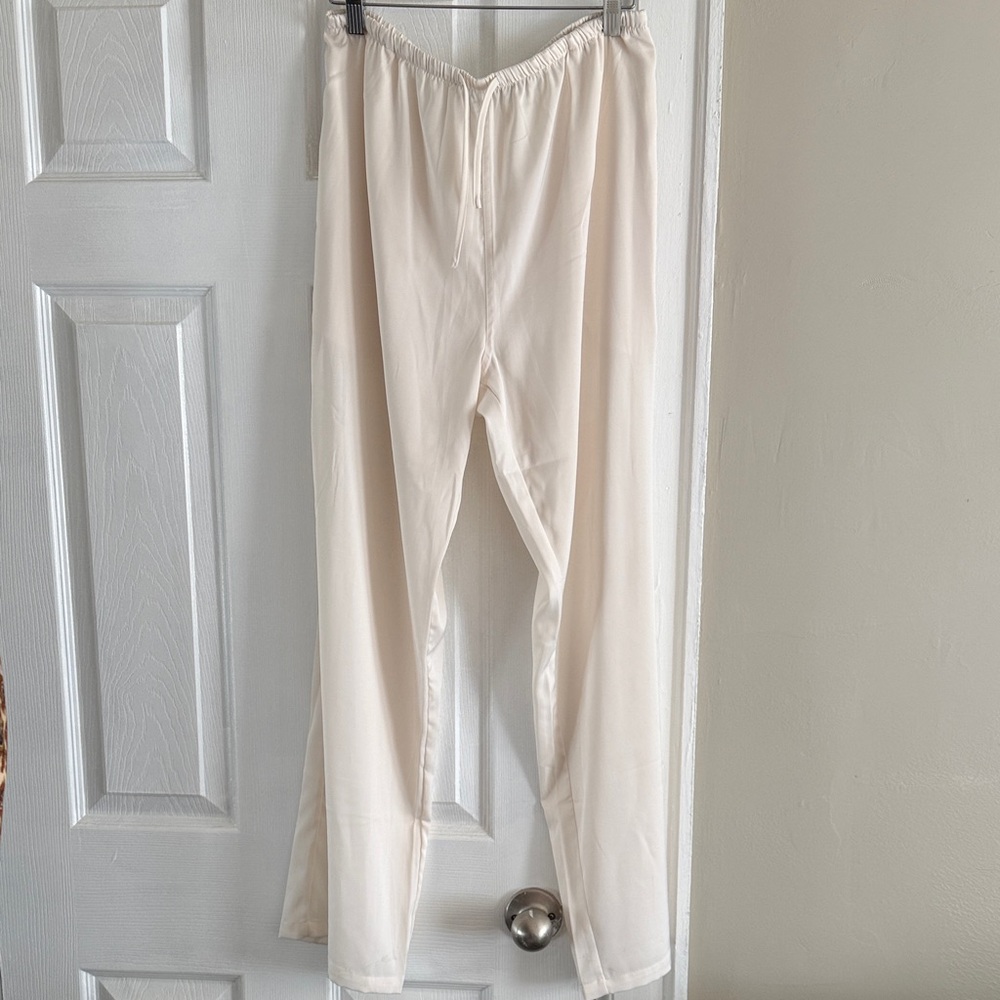 Brandy Melville Cream satin pant